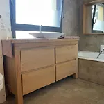 Glass And Wood Designer With Garden In Centertown מונפלייה