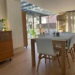Glass And Wood Designer With Garden In Centertown וילה *
