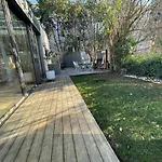 Glass And Wood Designer With Garden In Centertown מונפלייה