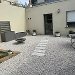 Glass And Wood Designer With Garden In Centertown וילה מונפלייה