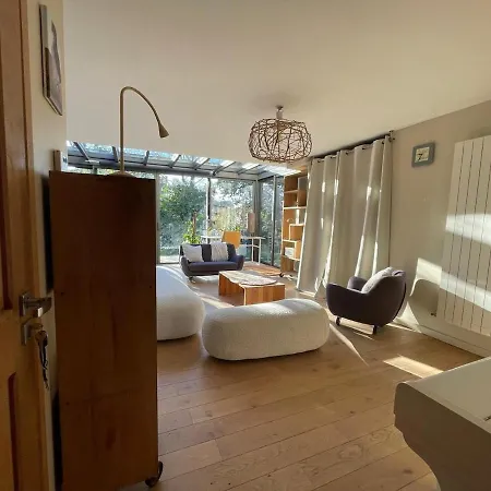 Glass And Wood Designer With Garden In Centertown *