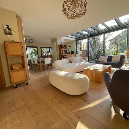 Villa Glass And Wood Designer With Garden In Centertown Montpellier