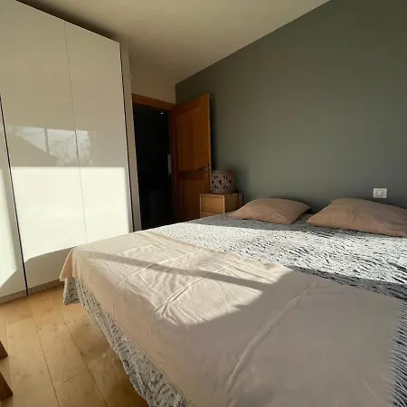 Villa Glass And Wood Designer With Garden In Centertown *