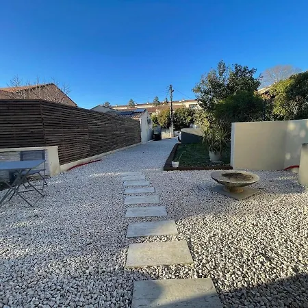 Villa Glass And Wood Designer With Garden In Centertown