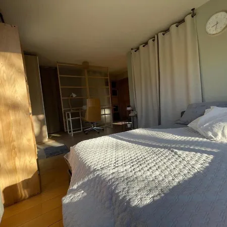 فيلة Glass And Wood Designer With Garden In Centertown مونبيلييه