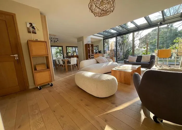 别墅 Glass And Wood Designer With Garden In Centertown 蒙彼利埃